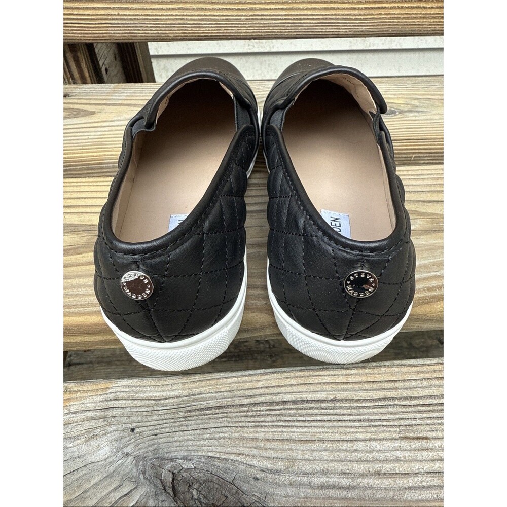 Steve Madden-Women's Zaander Black Quilted slip-on sneakers size 10 - Picture 3 of 5